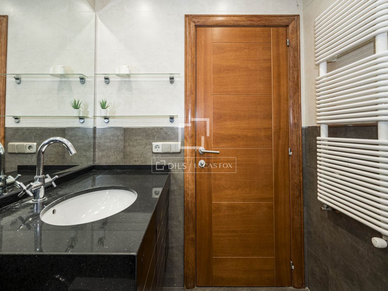 Villa en Sant Cugat del Vallès, Barcelona, España 4 dormitorios, 255 m2 No. 199889