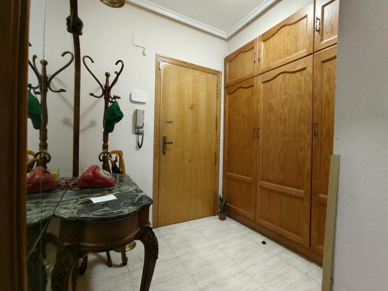 Apartment in Torrevieja, Alicante, Spain 3 bedrooms, 96 sq.m. No. 197349