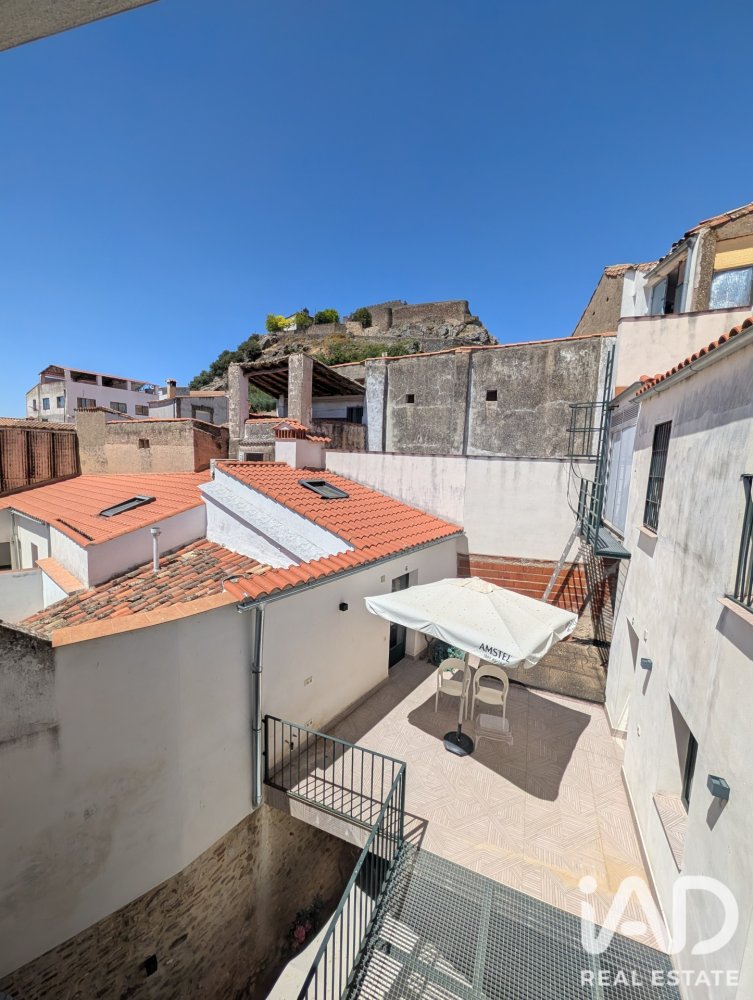 Commercial property in Montanchez, Caceres, Spain 885 sq.m. No. 199532