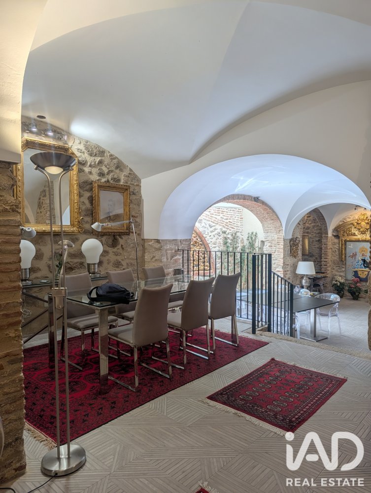 Commercial property in Montanchez, Caceres, Spain 885 sq.m. No. 199532