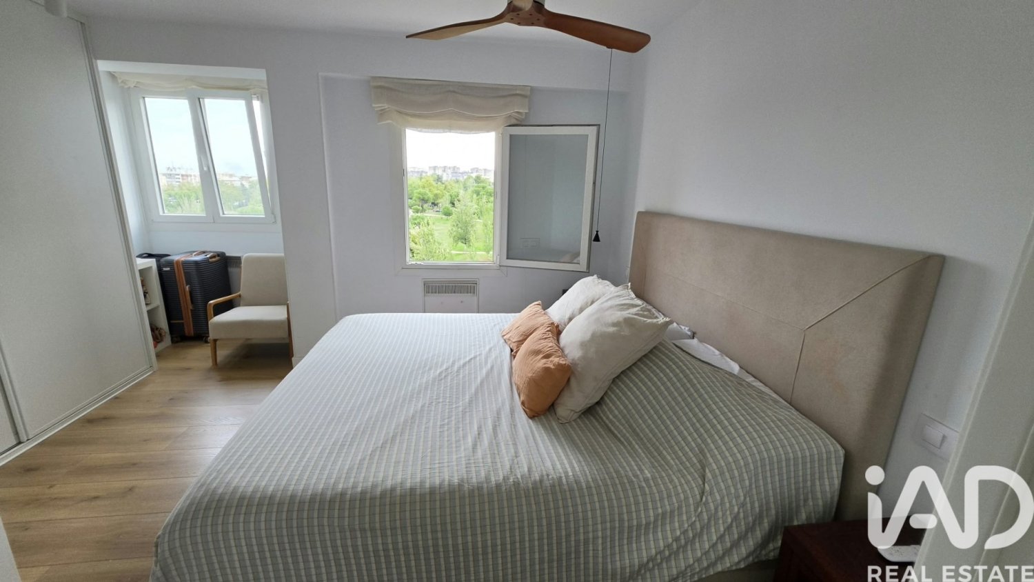 Apartment in Madrid, Spain 3 bedrooms, 105 sq.m. No. 198618