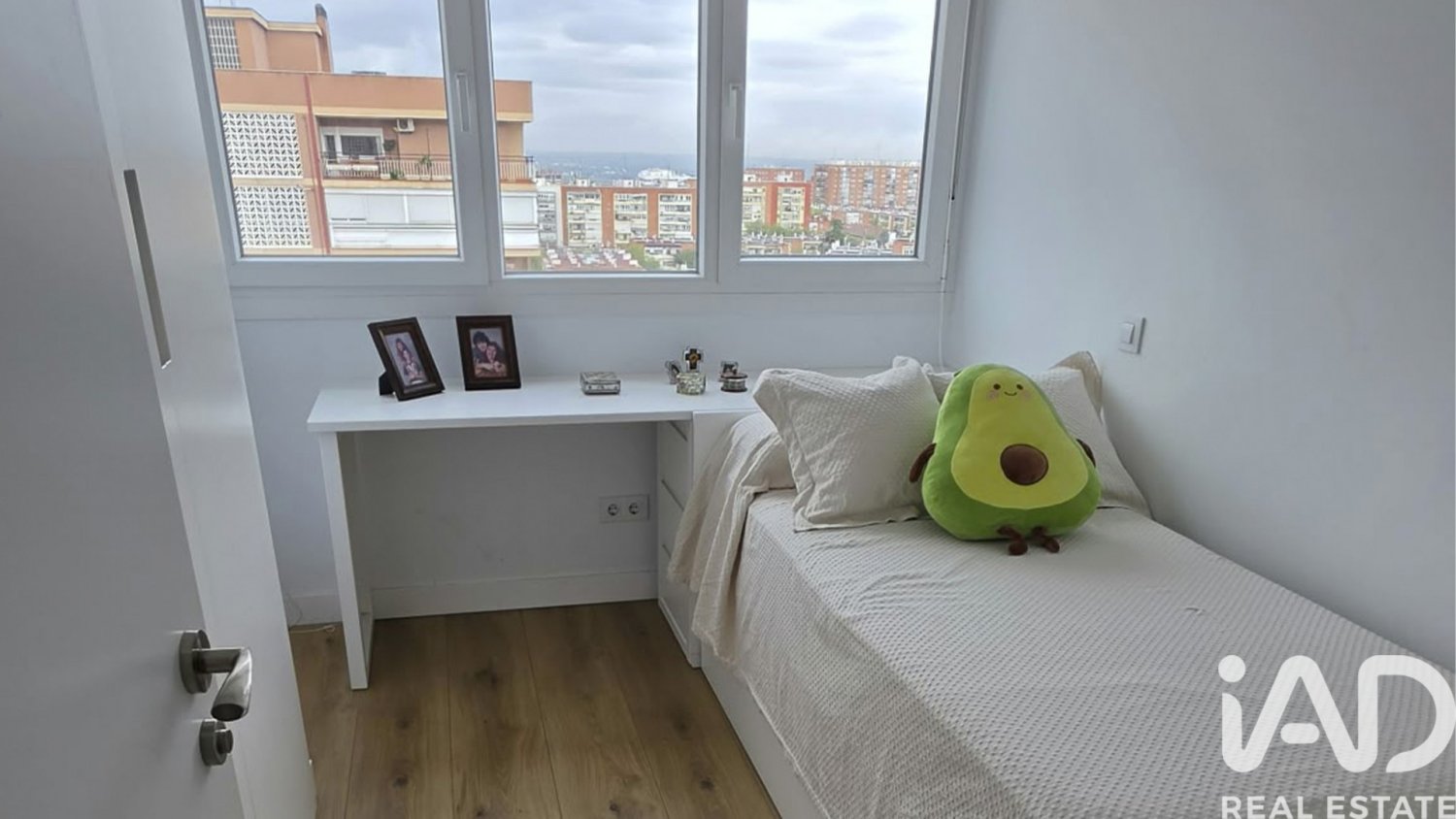 Apartment in Madrid, Spain 3 bedrooms, 105 sq.m. No. 198618