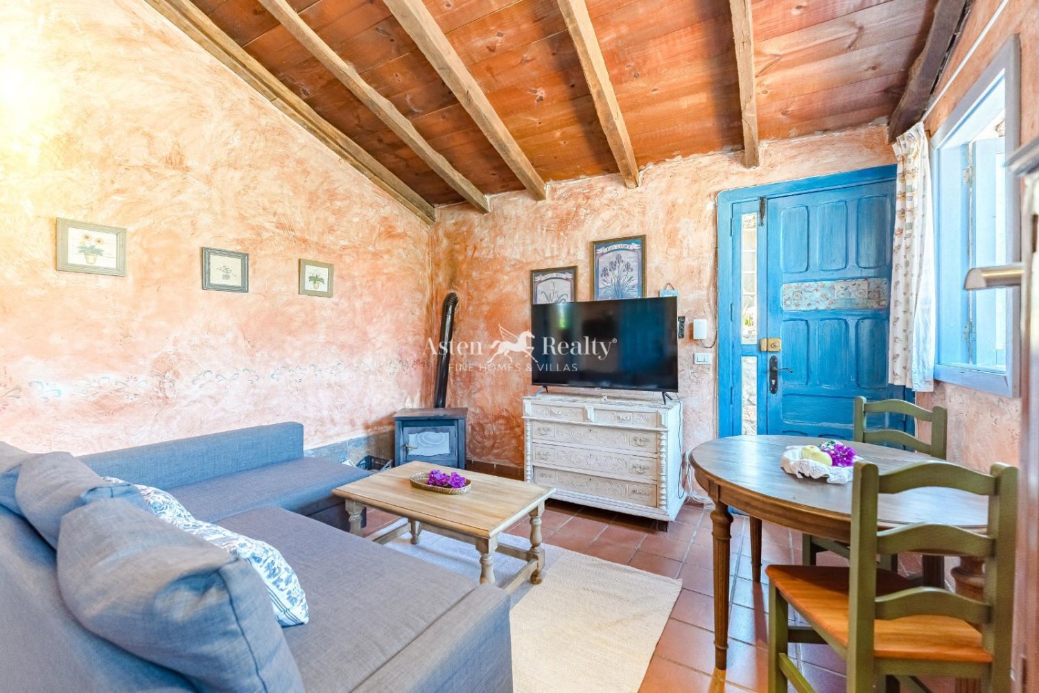 Komerciāls īpašums Tenerife, Spānijā 13 istabas, 893 m2 Nr. 199066