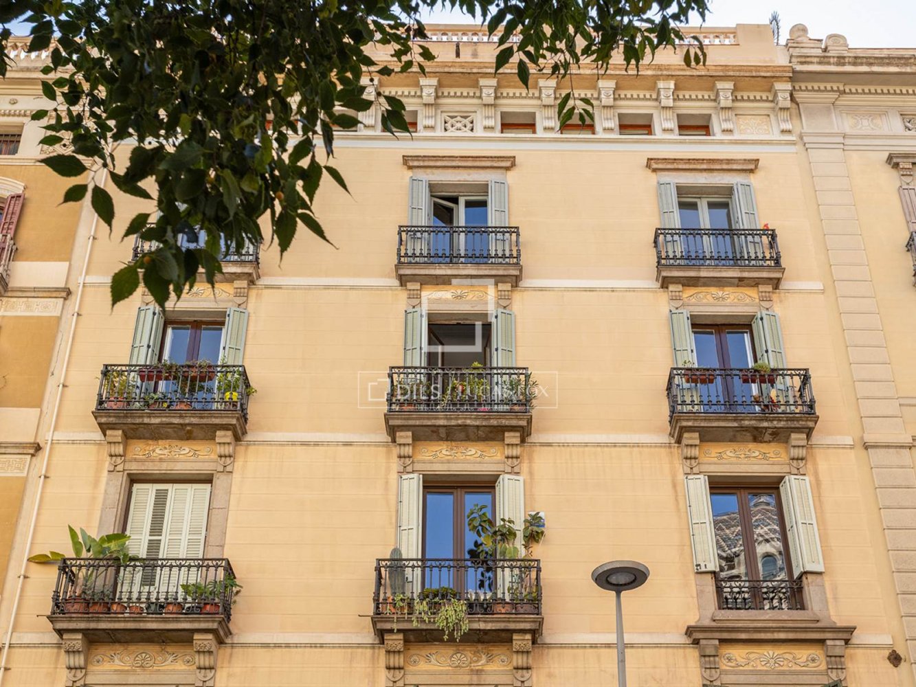 Apartment à Barcelona, Espagne 6 chambres, 315 m2 No. 199174