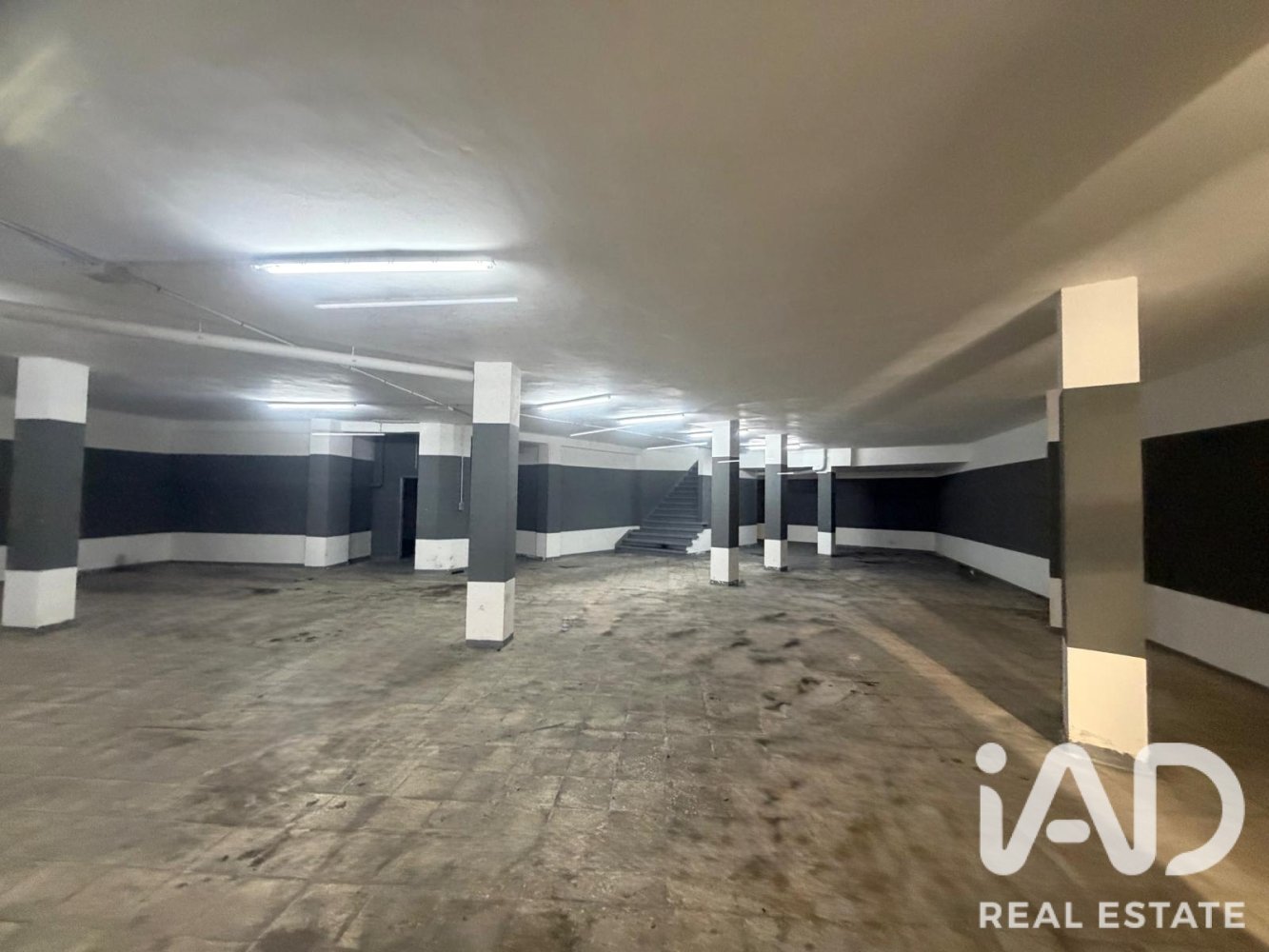 Garāža Gava, Barcelona, Spānijā 600 m2 Nr. 197817