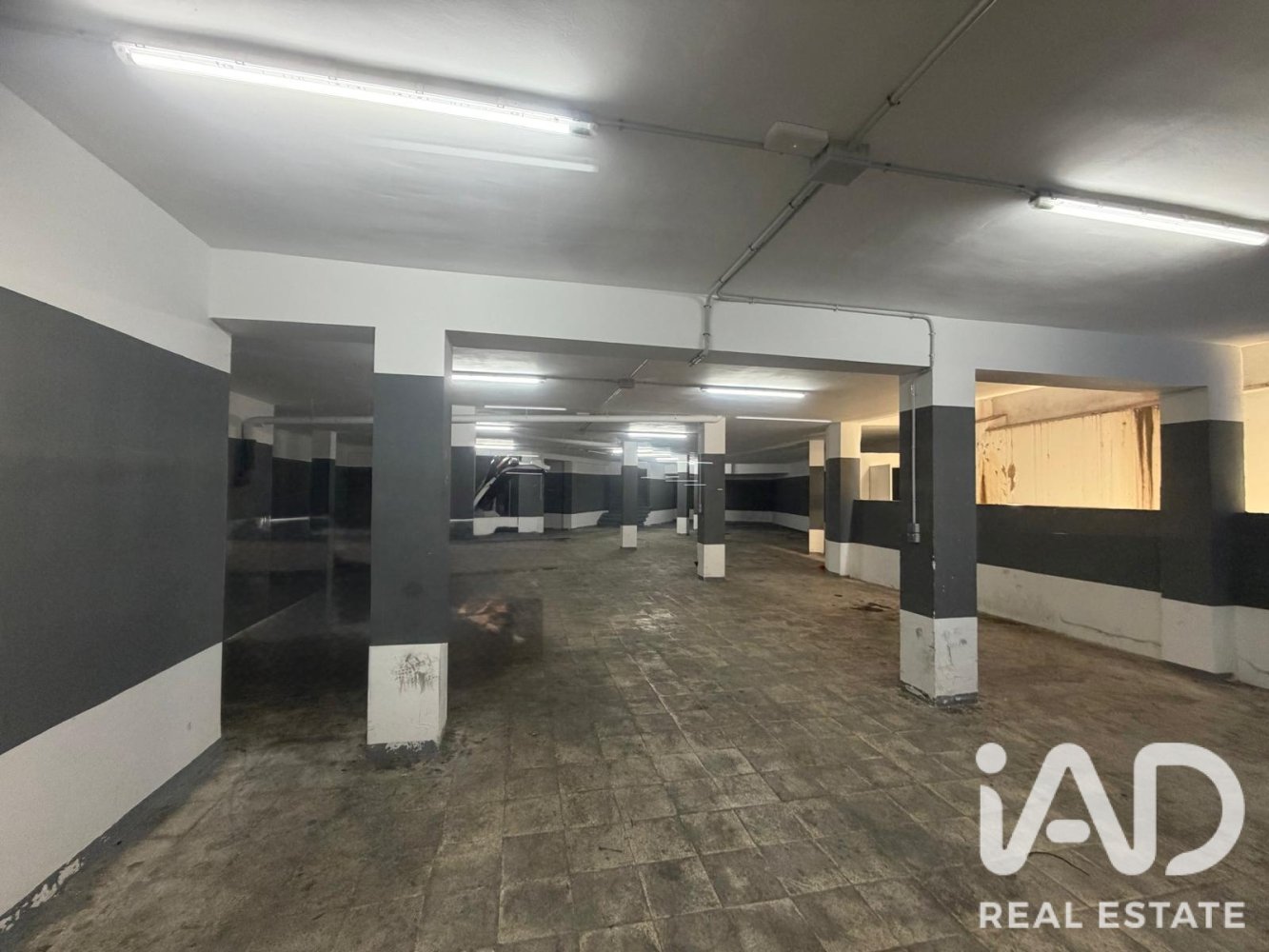 Garāža Gava, Barcelona, Spānijā 600 m2 Nr. 197817