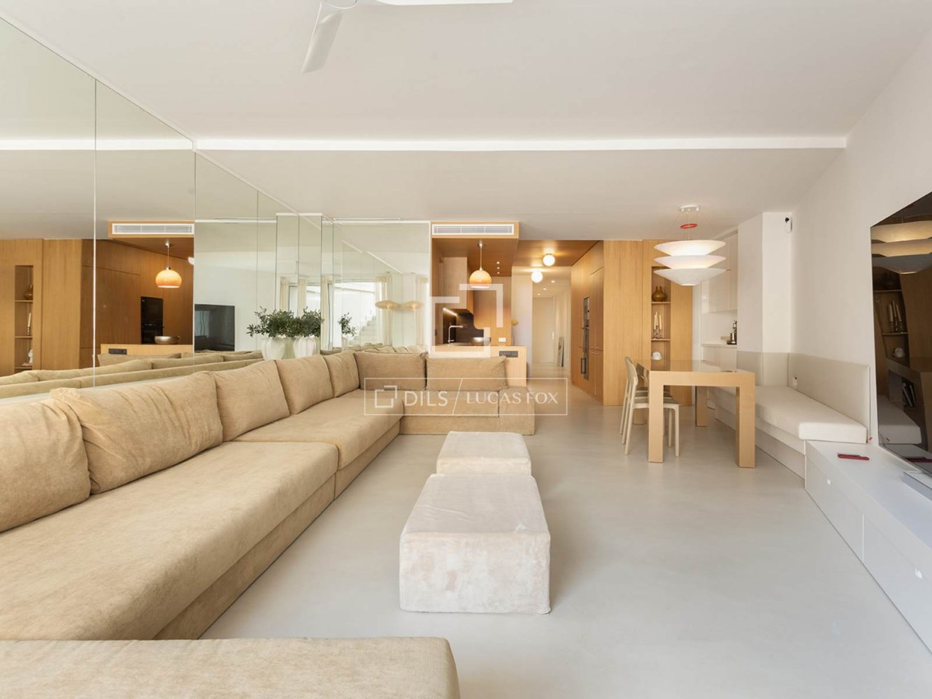 Appartamento a Barcelona, Spagna 3 camere da letto, 132 mq. N° 197619