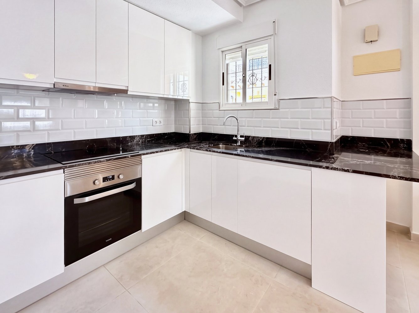 Townhouse in Alicante, Spanien 3 Schlafzimmer, 86 m2 Nr. 198039
