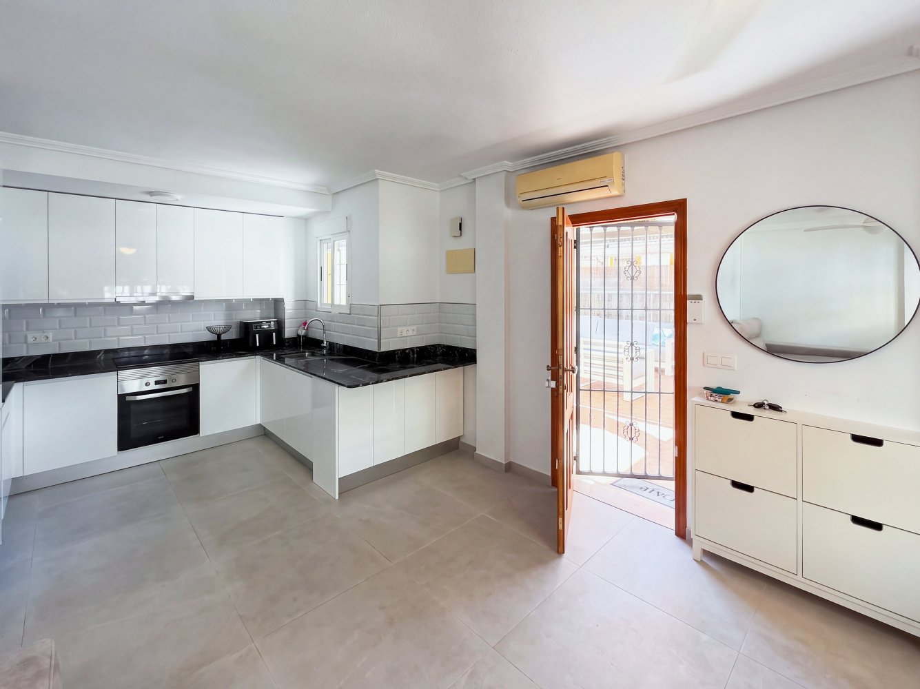 Townhouse in Alicante, Spanien 3 Schlafzimmer, 86 m2 Nr. 198039