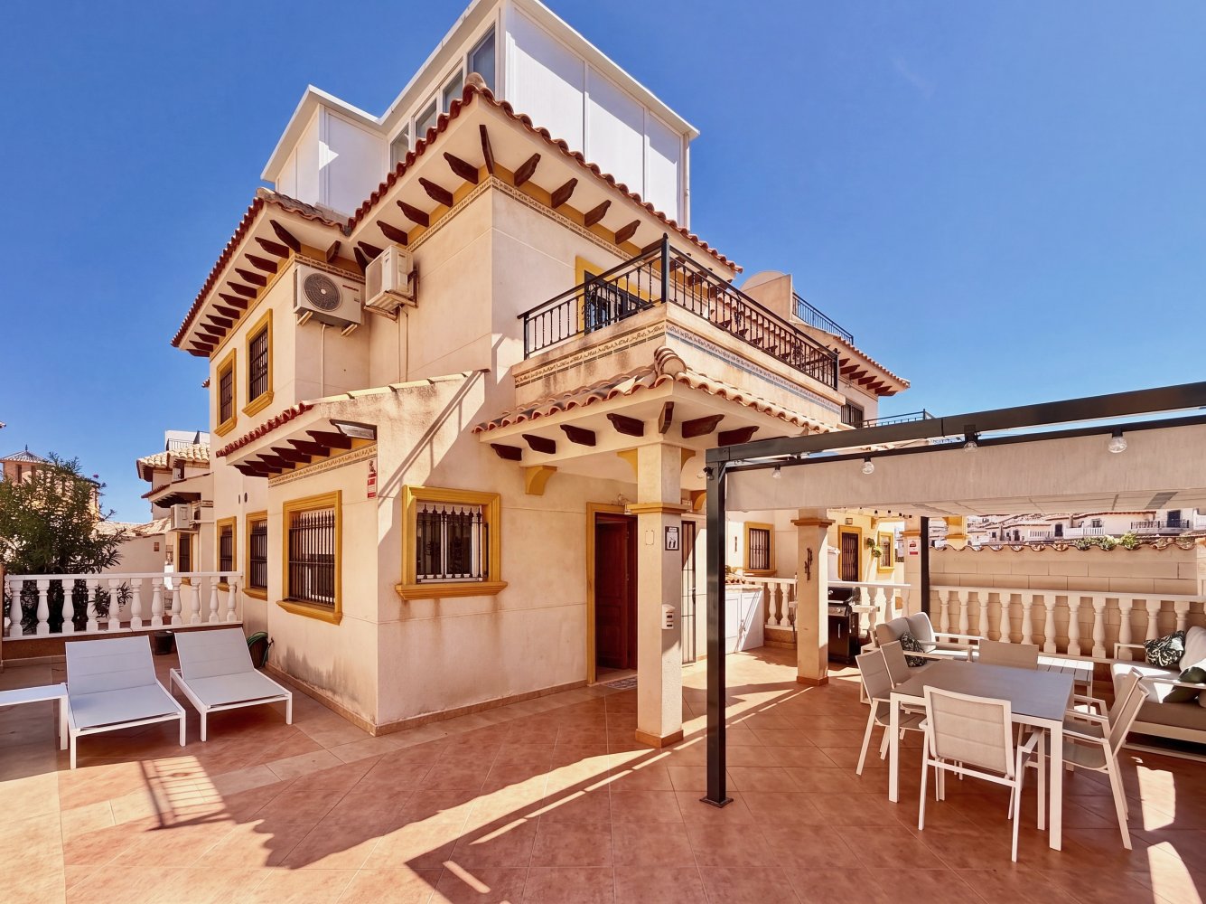 Townhouse in Alicante, Spanien 3 Schlafzimmer, 86 m2 Nr. 198039