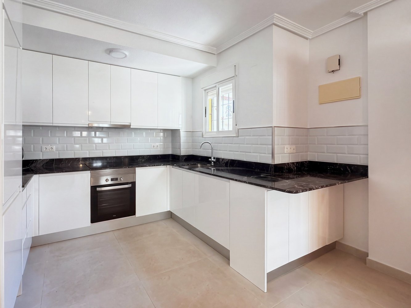 Townhouse in Alicante, Spanien 3 Schlafzimmer, 86 m2 Nr. 198039