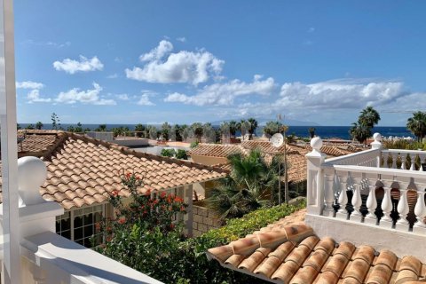 Tvåvåningslägenhet i Palm-Mar, Tenerife, Spanien 3 sovrum, 103 kvm. Nr. 199136
