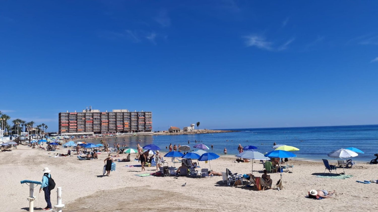 Apartment in Torrevieja, Alicante, Spain 3 bedrooms, 81 sq.m. No. 197435