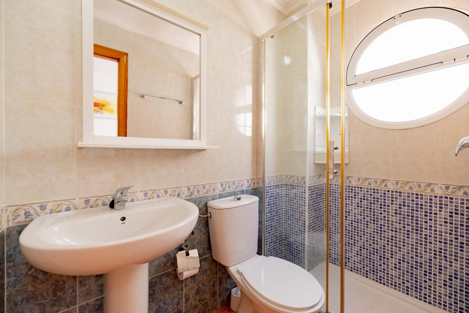 Apartment in Torrevieja, Alicante, Spain 3 bedrooms, 81 sq.m. No. 197435