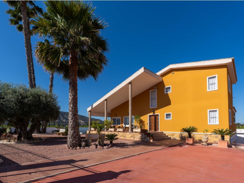 Villa in Orihuela, Alicante, Spain 5 bedrooms, 433 sq.m. No. 199103