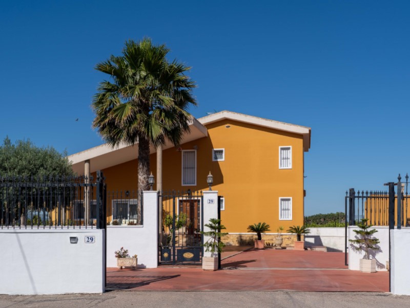 Villa in Orihuela, Alicante, Spain 5 bedrooms, 433 sq.m. No. 199103