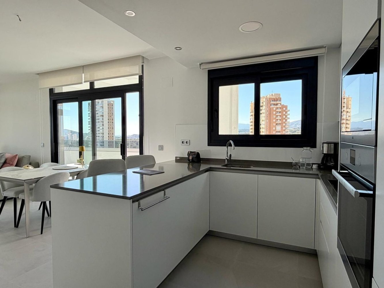 Apartament w Benidorm, Alicante, Hiszpania 2 sypialnie, 137 mkw. nr 197951