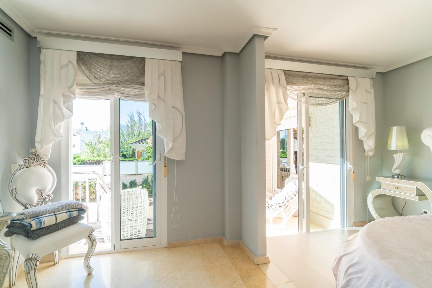 Villa a Torrevieja, Alicante, Spagna 5 camere da letto, 419 mq. N° 198281
