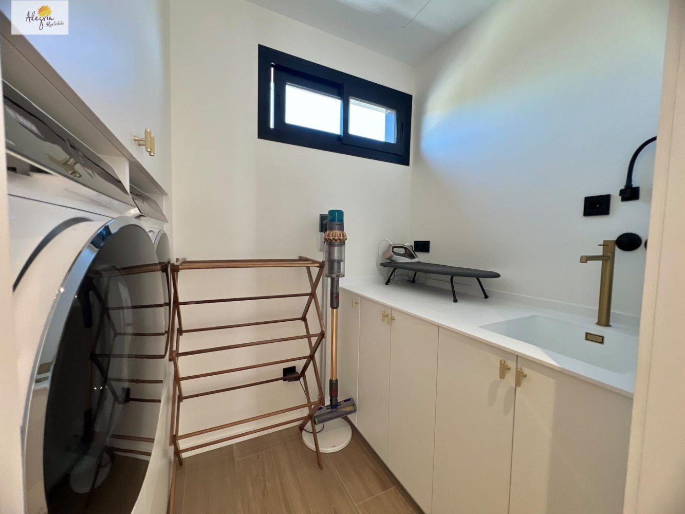Villa a Algemesi, Valencia, Spagna 3 camere da letto, 170 mq. N° 198737