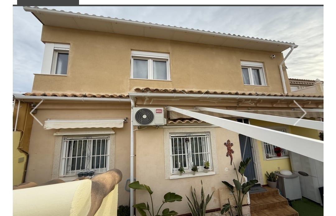 Kaupunkipientalo La Florida, Alicante, Espanja 4 makuuhuonetta, 145 m2 No. 199099