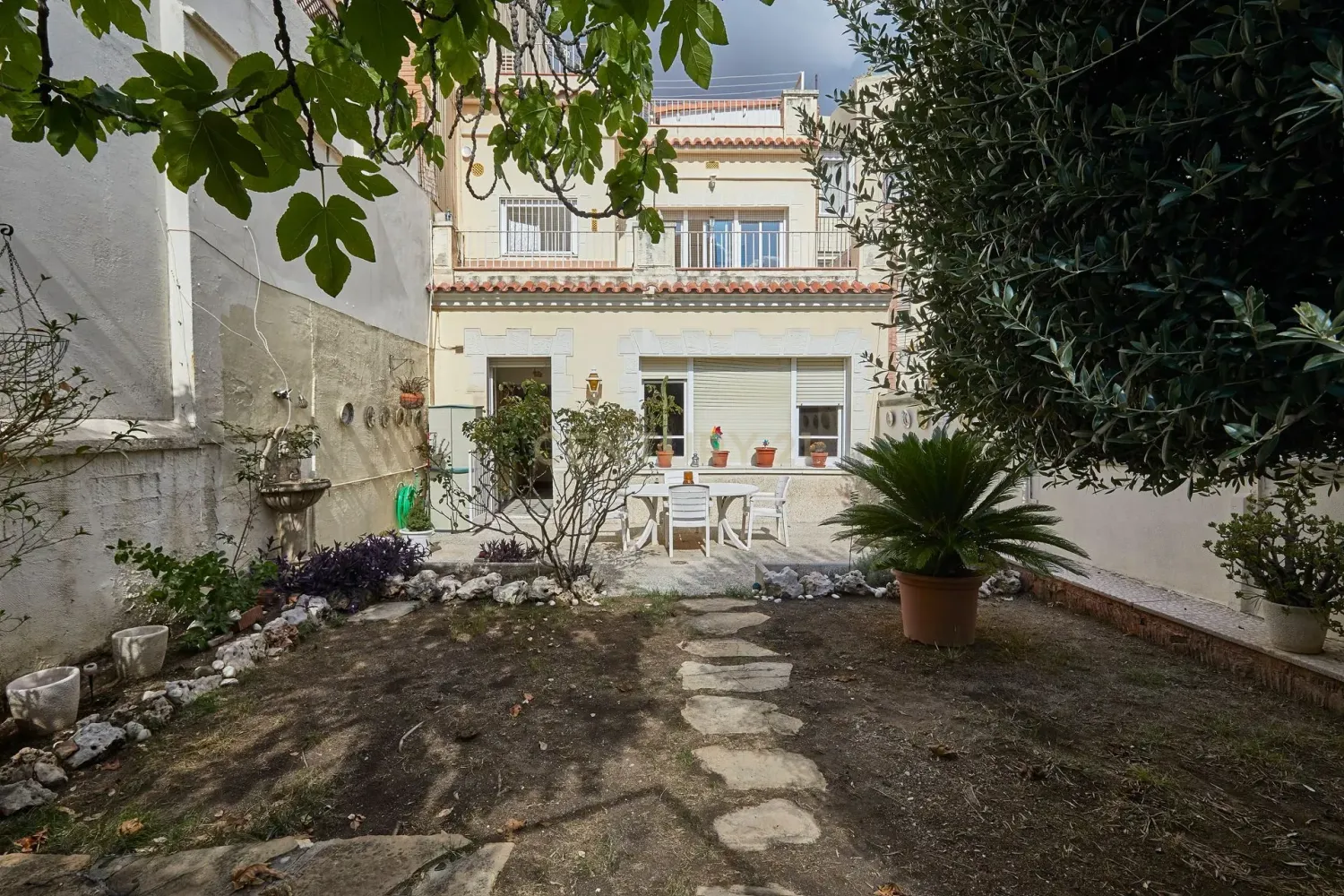 Casa a Barcelona, Spagna 7 camere da letto, 212 mq. N° 197536