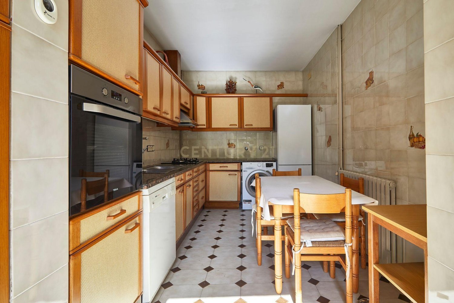 Casa a Barcelona, Spagna 7 camere da letto, 212 mq. N° 197536