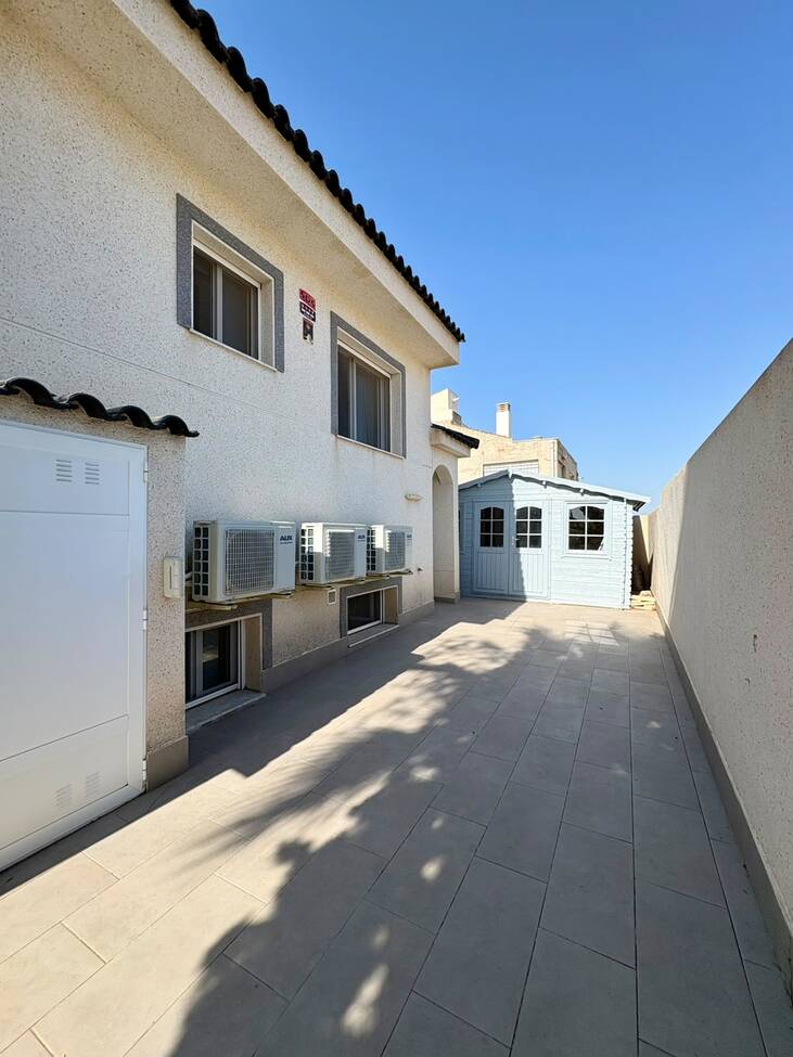 Villa a Ciudad Quesada, Alicante, Spagna 4 camere da letto, 97 mq. N° 197430