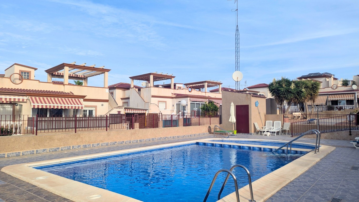 Casa adosada en San Fulgencio, Alicante, España 2 dormitorios, 55 m2 No. 199846