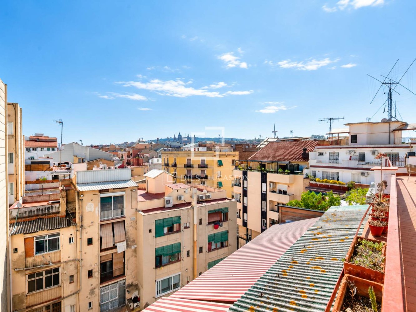 Attico a Barcelona, Spagna 3 camere da letto, 90 mq. N° 197609