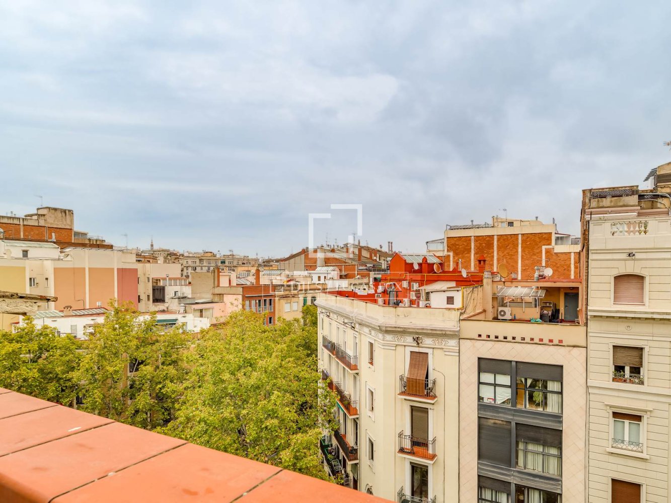 Apartment à Barcelona, Espagne 3 chambres, 90 m2 No. 199165