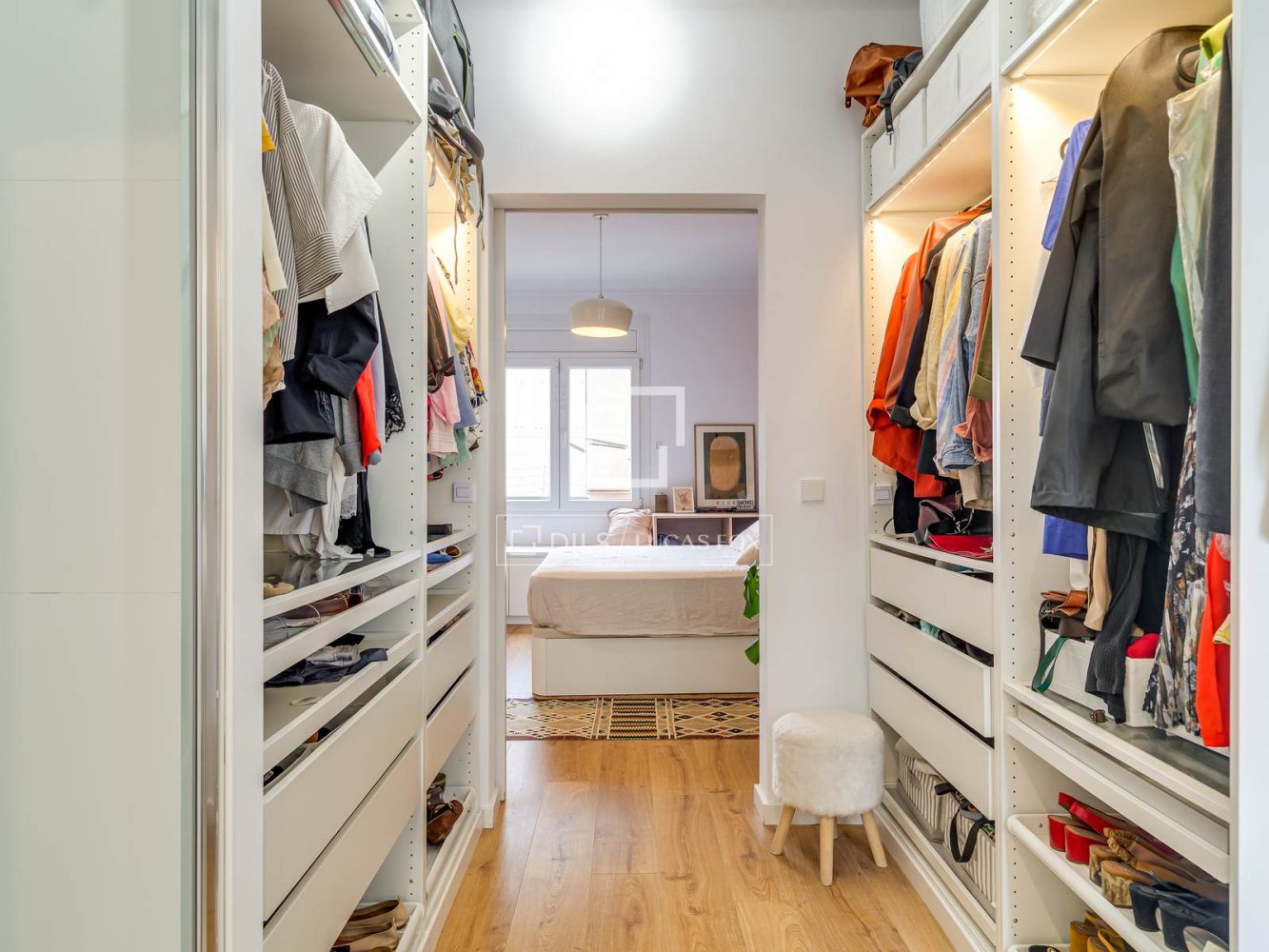 Apartment à Barcelona, Espagne 3 chambres, 90 m2 No. 199165