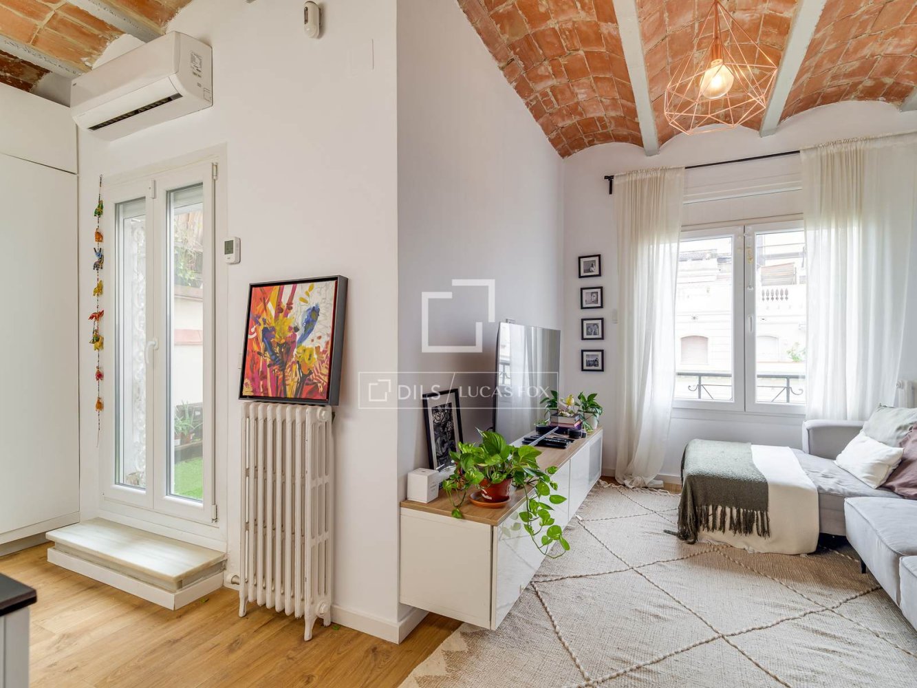 Apartment à Barcelona, Espagne 3 chambres, 90 m2 No. 199165