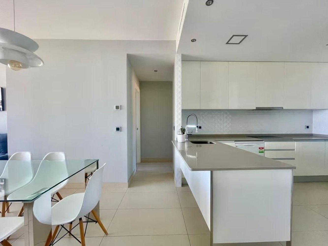 Apartamento en Benidorm, Alicante, España 2 dormitorios, 91 m2 No. 197966