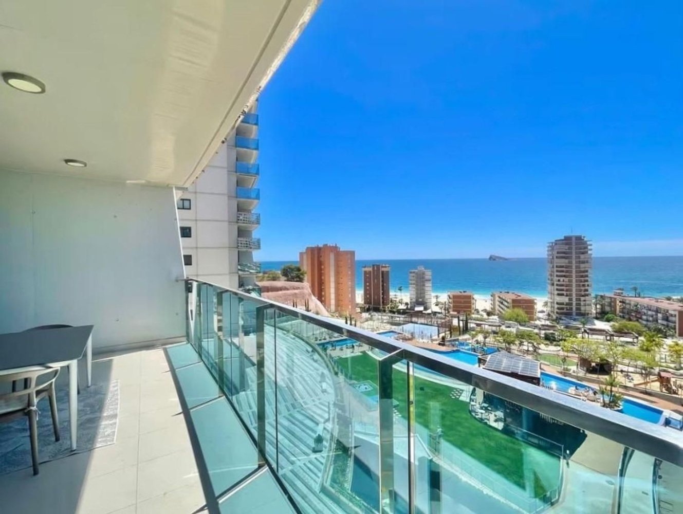 Apartamento en Benidorm, Alicante, España 2 dormitorios, 91 m2 No. 197966