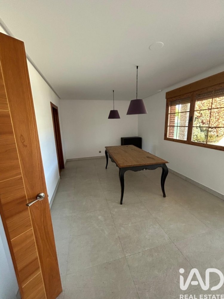 Māja Carbajal de la Legua, Leon, Spānijā 4 istabas, 347 m2 Nr. 197690