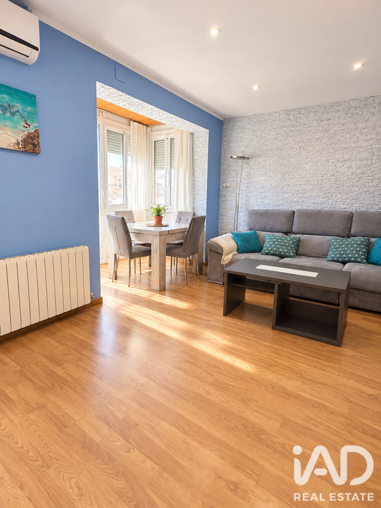 Apartment in Sant Vicenc Dels Horts, Barcelona, Spain 3 bedrooms, 81 sq.m. No. 199576