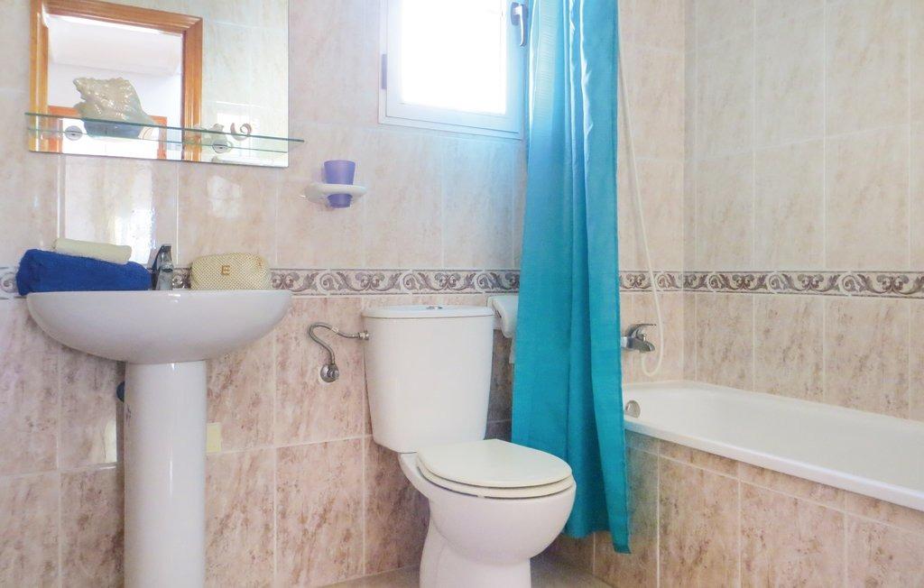 Townhouse in Torrevieja, Alicante, Spain 3 bedrooms, 86 sq.m. No. 198045