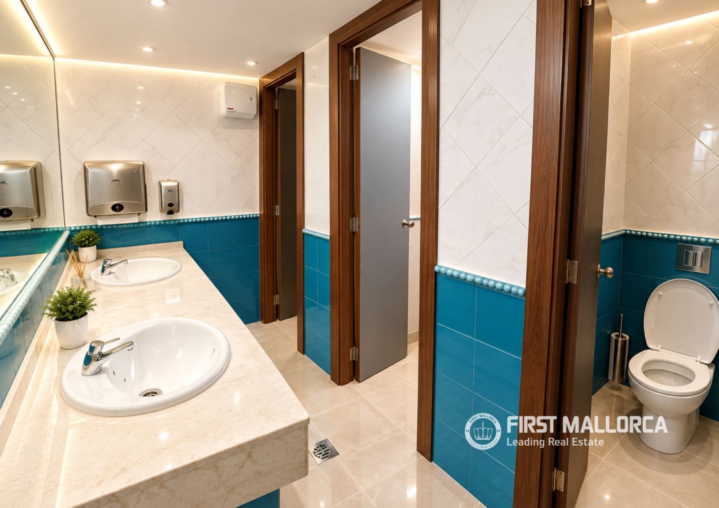 Komerciāls īpašums Peguera, Mallorca, Spānijā 3 istabas, 323 m2 Nr. 197561