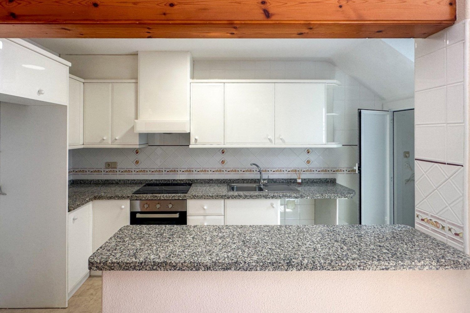 House in Alicante, Spain 2 bedrooms, 64 sq.m. No. 198088