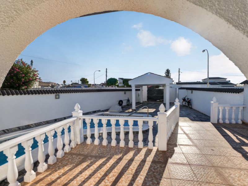Villa a Torrevieja, Alicante, Spagna 3 camere da letto,  N° 197658