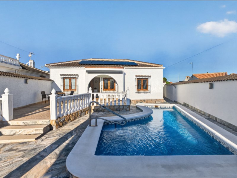 Villa a Torrevieja, Alicante, Spagna 3 camere da letto,  N° 197658