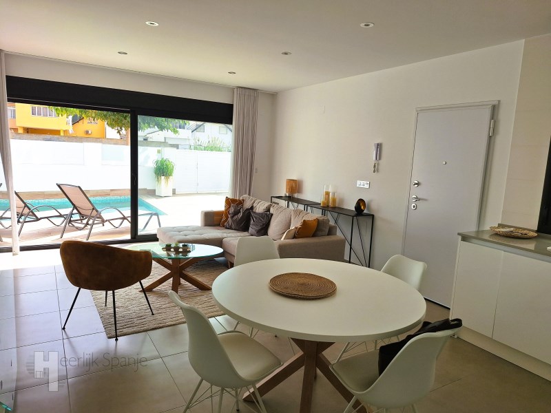 Villa en San Pedro del Pinatar, Murcia, España 3 dormitorios,  No. 198852