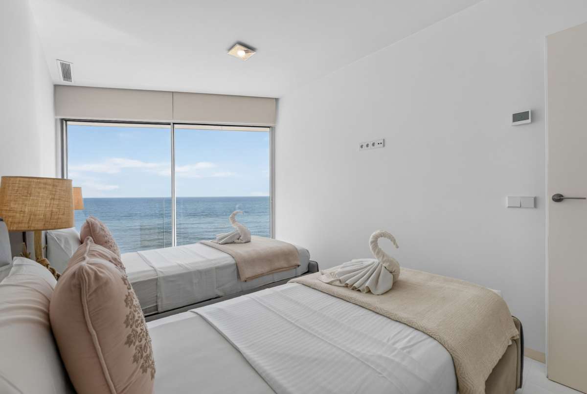 Appartamento a Torrevieja, Alicante, Spagna 4 camere da letto, 134 mq. N° 199942