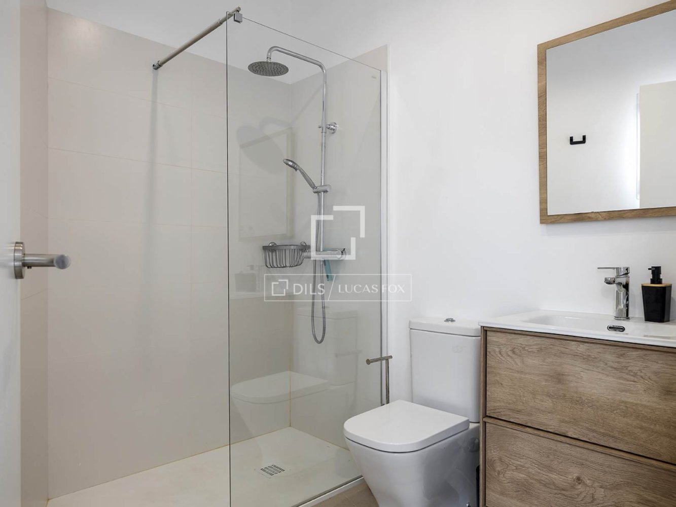 Dzīvoklis Barcelona, Spānijā 2 istabas, 73 m2 Nr. 197636