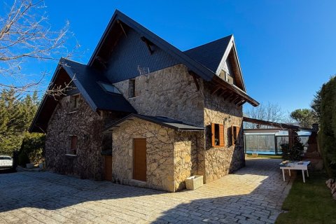 Villa in Navacerrada, Madrid, Spanien 4 Schlafzimmer, 250 m2 Nr. 107810