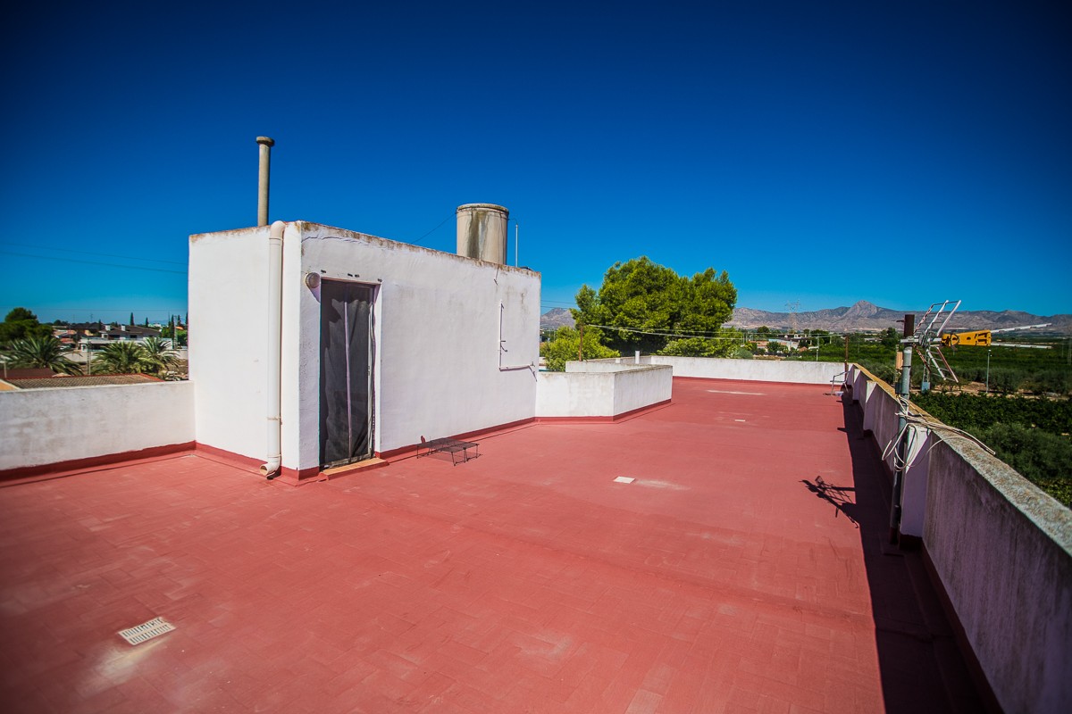Villa a Orihuela, Alicante, Spagna 4 camere da letto, 362 mq. N° 197427