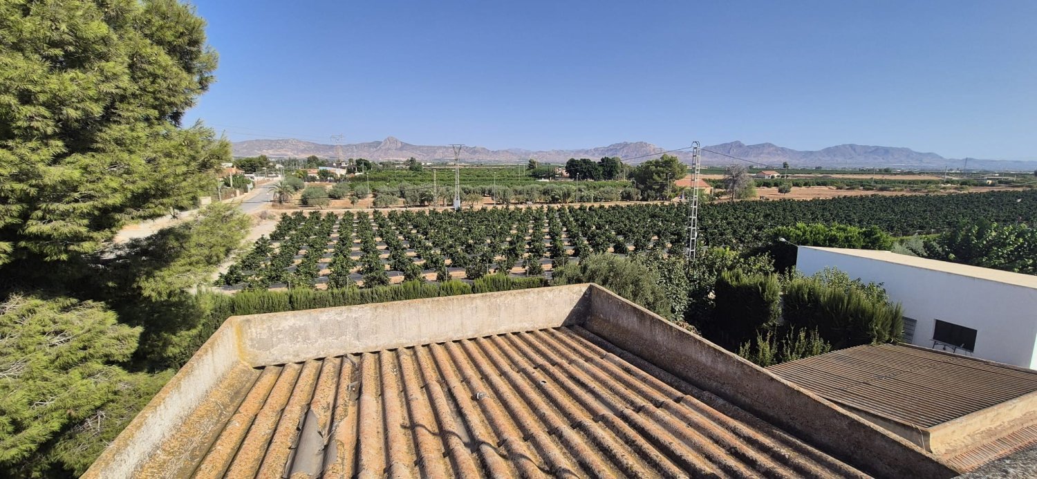 Villa a Orihuela, Alicante, Spagna 4 camere da letto, 362 mq. N° 197427
