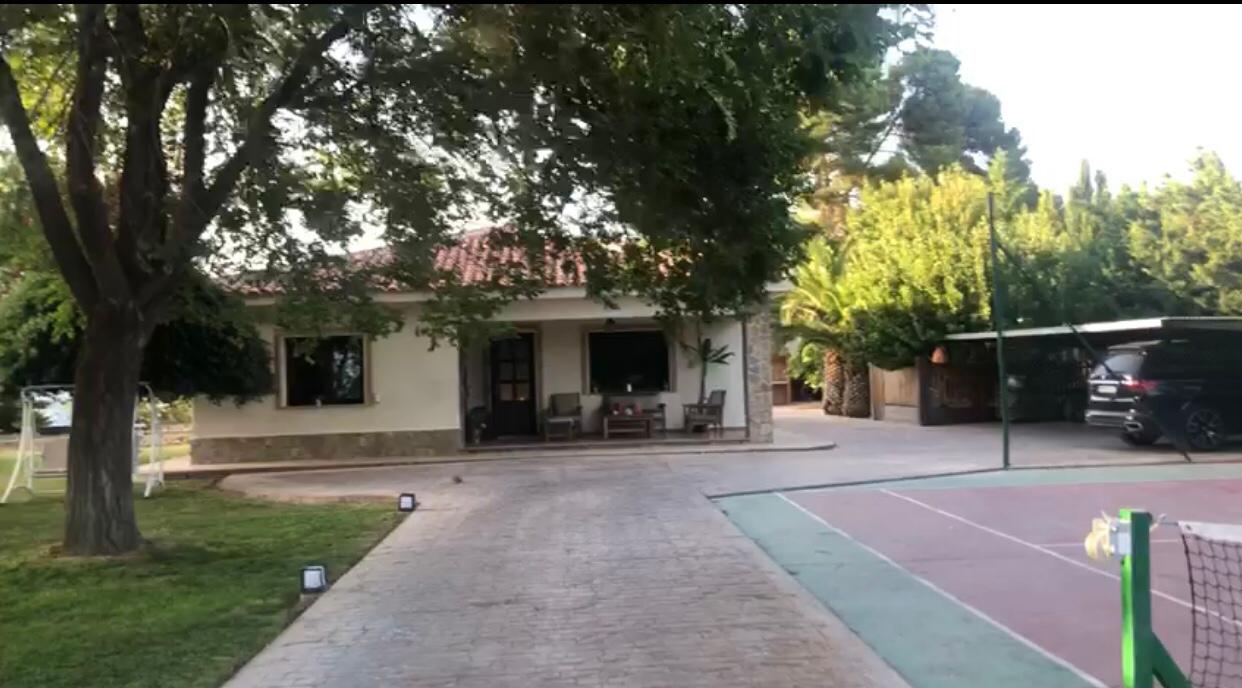 Villa en Elda, Alicante, España 4 dormitorios, 240 m2 No. 198927