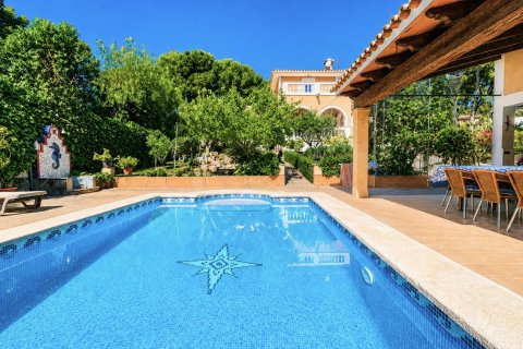 Villa en Santa Ponsa, Mallorca, España 6 dormitorios, 247 m2 No. 198844