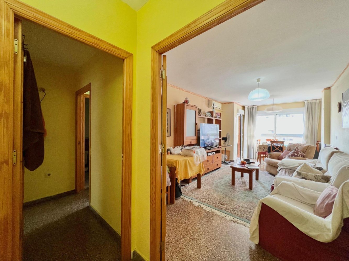 Apartment à Torrevieja, Alicante, Espagne 4 chambres, 118 m2 No. 199182